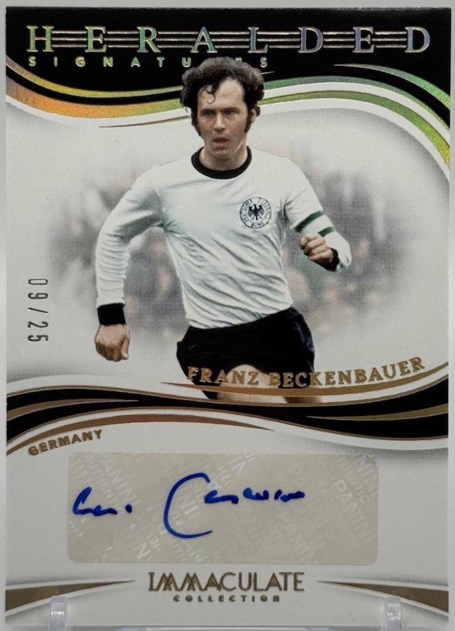 Franz Beckenbauer - Immaculate Heralded Signature #45