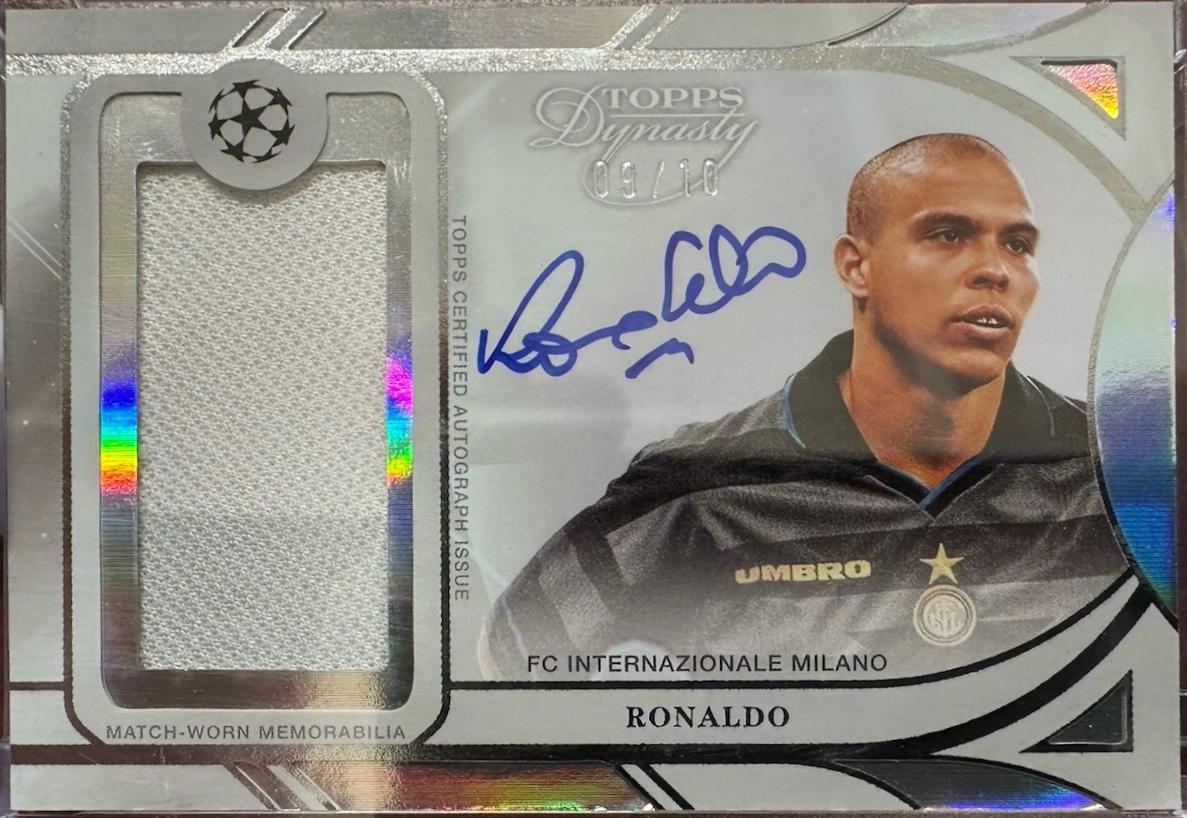 Ronaldo - Dynasty UEFA Autograph Patch #APL-NZ3