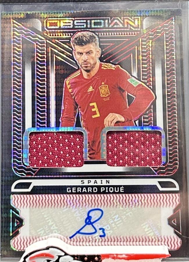 Gerard Pique - Obsidian Dual Jersey Ink Autographs #DJI-GP