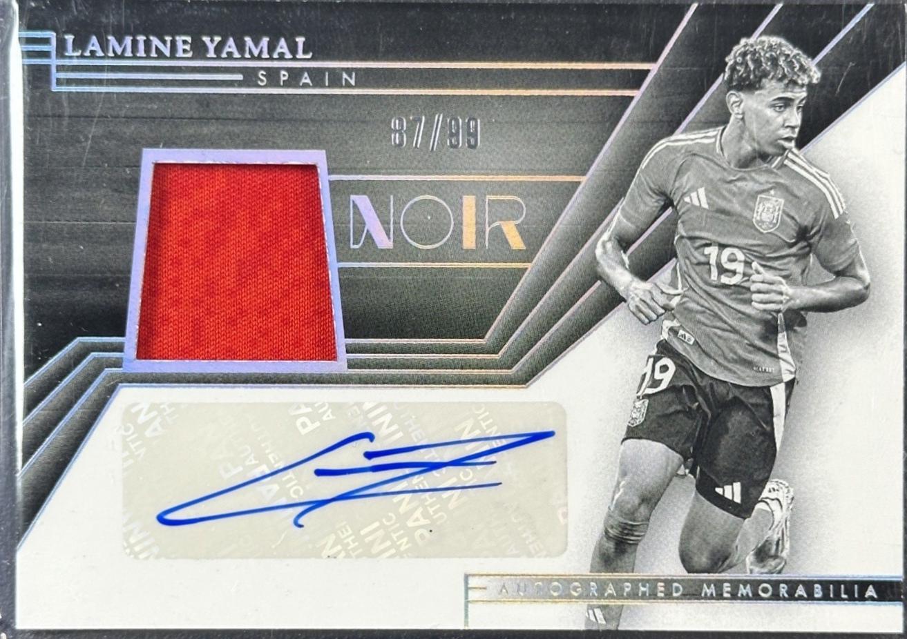 Lamine Yamal - Noir Autograph Memorabilia Black and White #25