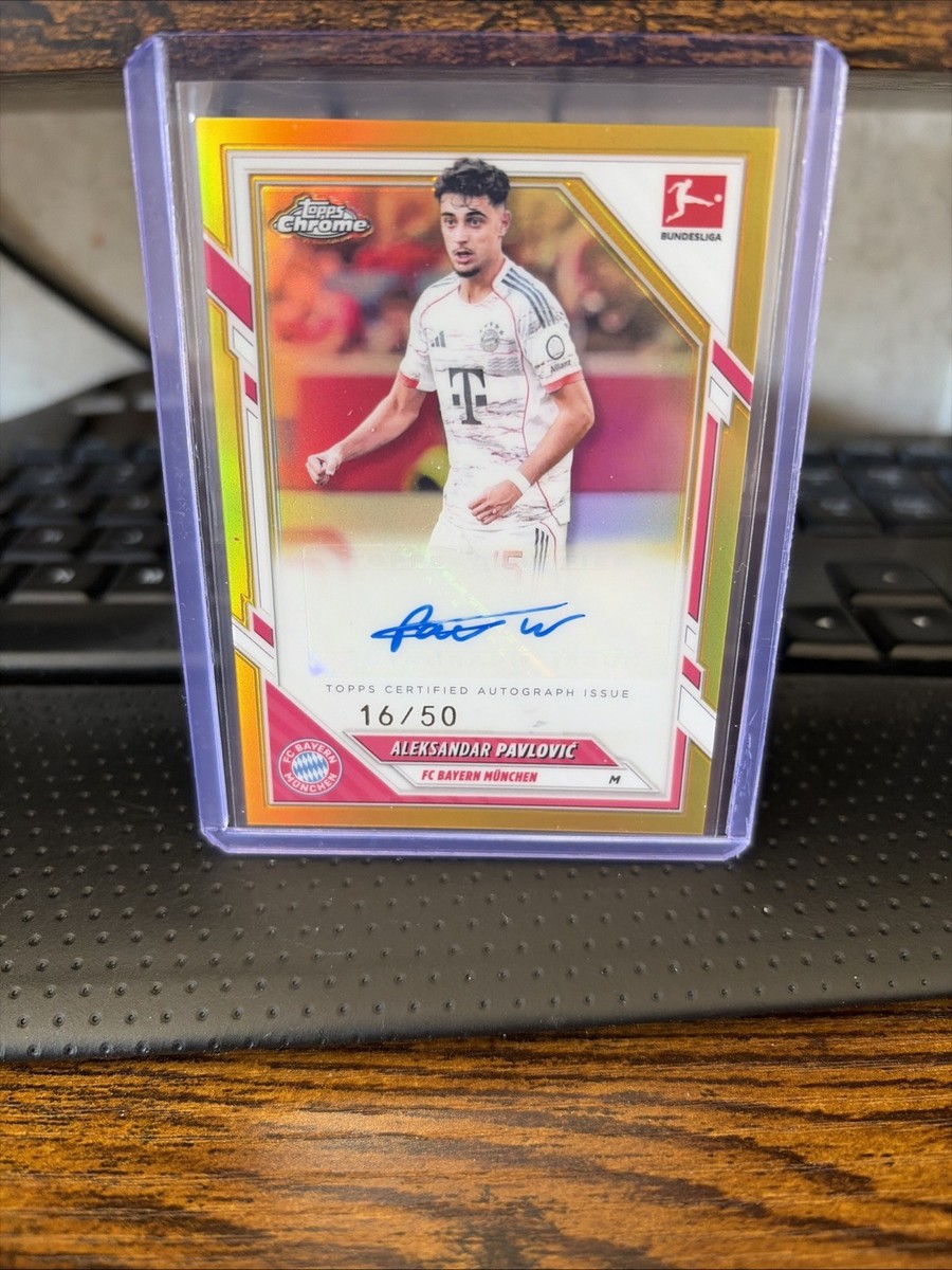Aleksandar Pavlovic - Chrome Bundesliga Autograph #BA-AP