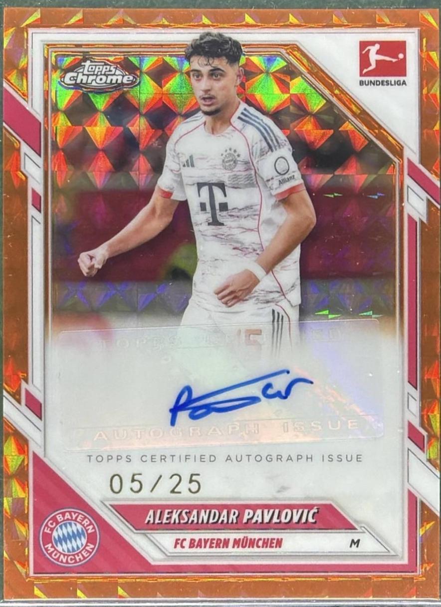 Aleksandar Pavlovic - Chrome Bundesliga Autograph #BA-AP