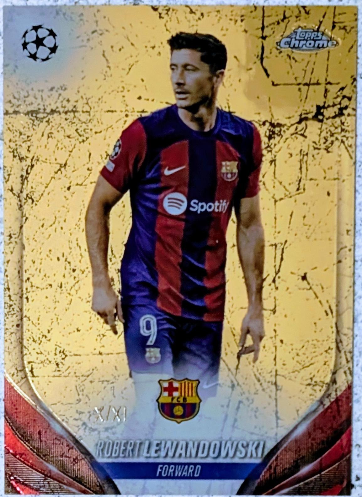 Robert Lewandowski - Chrome UEFA Club #11