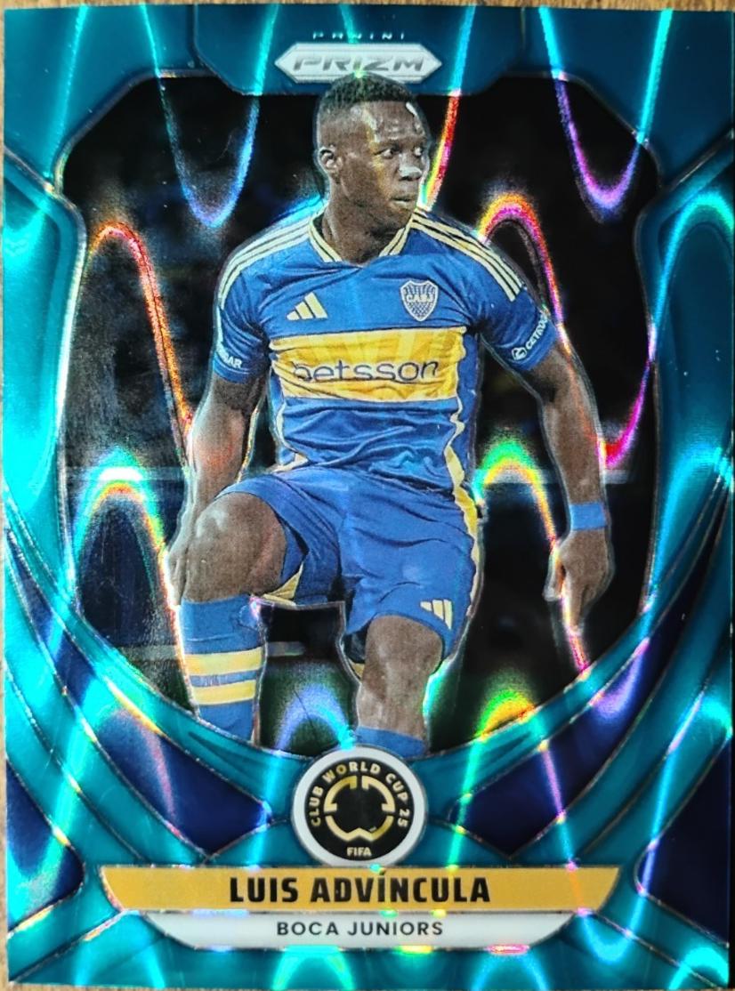 Luis Advincula - Prizm FIFA Club World Cup #35