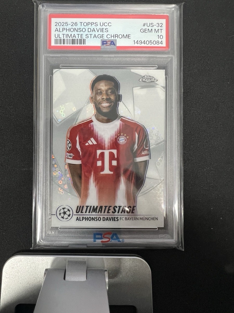 Alphonso Davies - UEFA Ultimate Stage Chrome #US-32