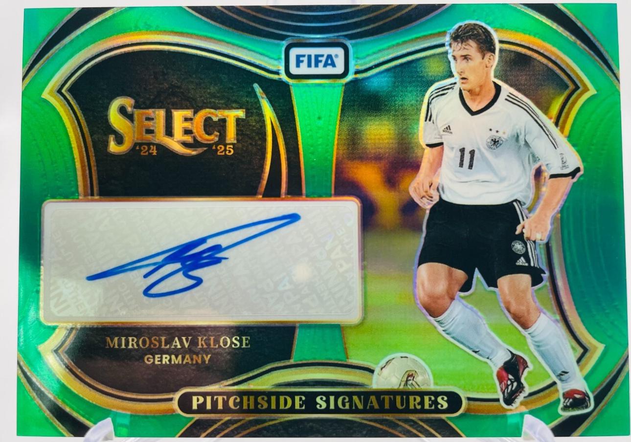 Miroslav Klose - Select FIFA Pitchside Signature #PS-MK