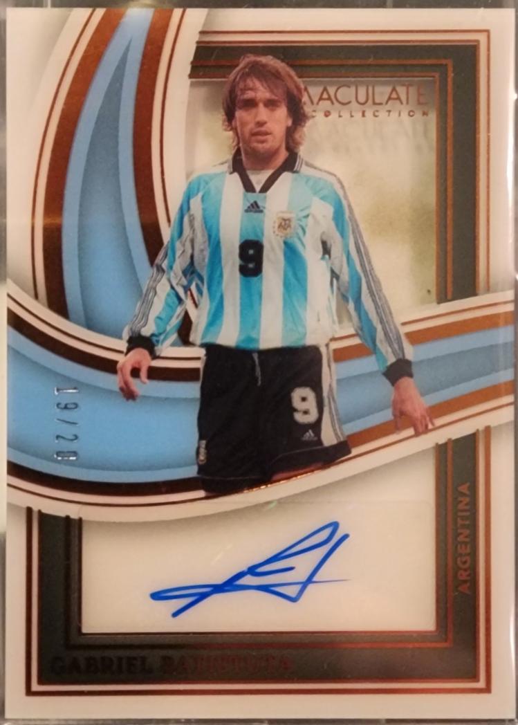 Gabriel Batistuta - Immaculate Shadowbox Signature #SS-GB