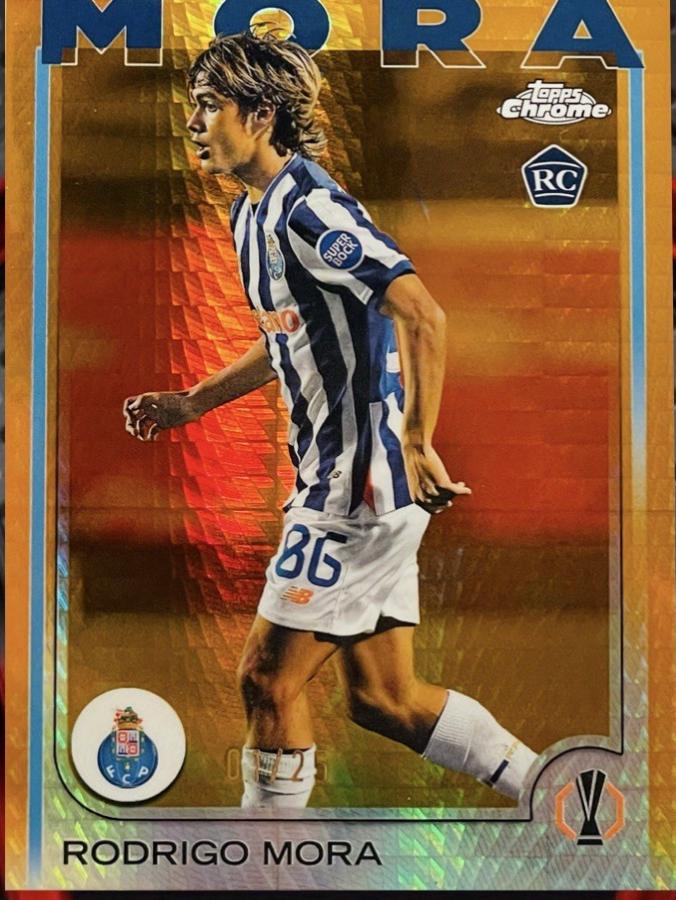 Rodrigo Mora - Chrome UEFA #137