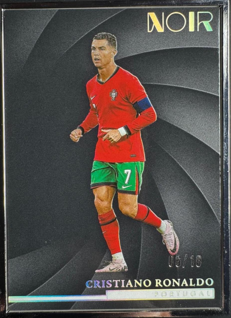 Cristiano Ronaldo - Noir #87