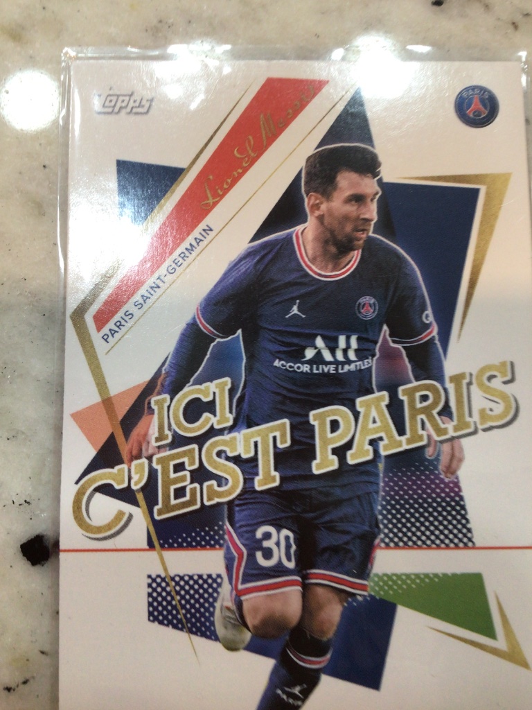 Lionel Messi - Topps Paris Saint-Germain Official Fan Set #42